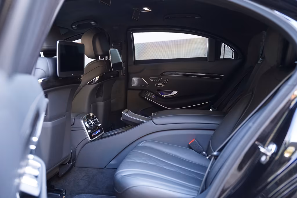 Mercedes-Benz S 600