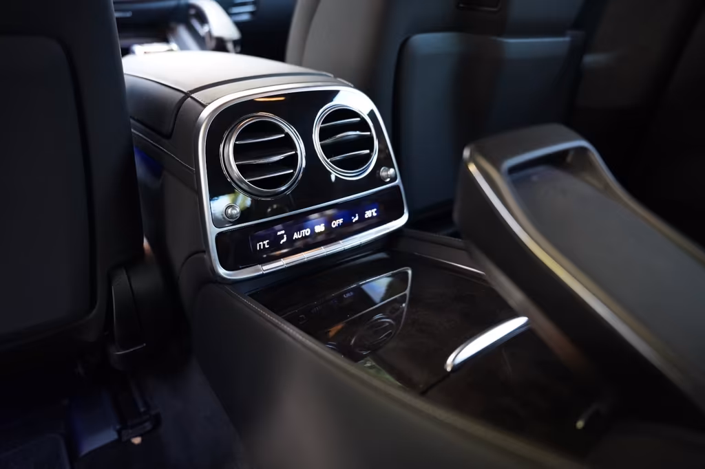 Mercedes-Benz S 600