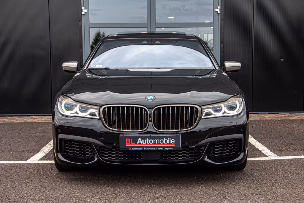 BMW M760