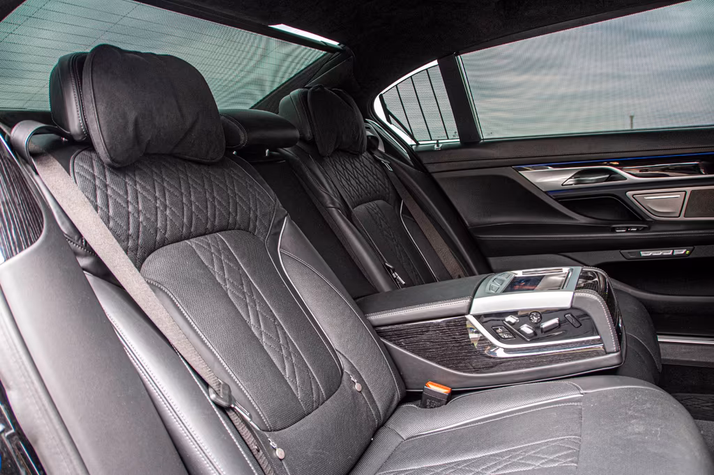 BMW M760