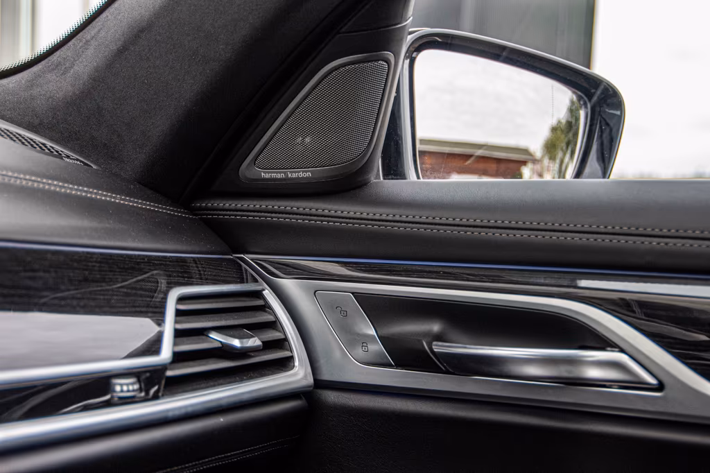 BMW M760