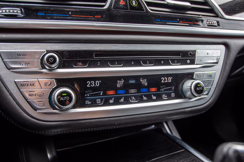 BMW M760