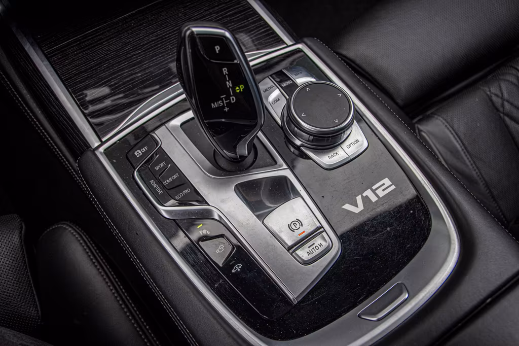 BMW M760