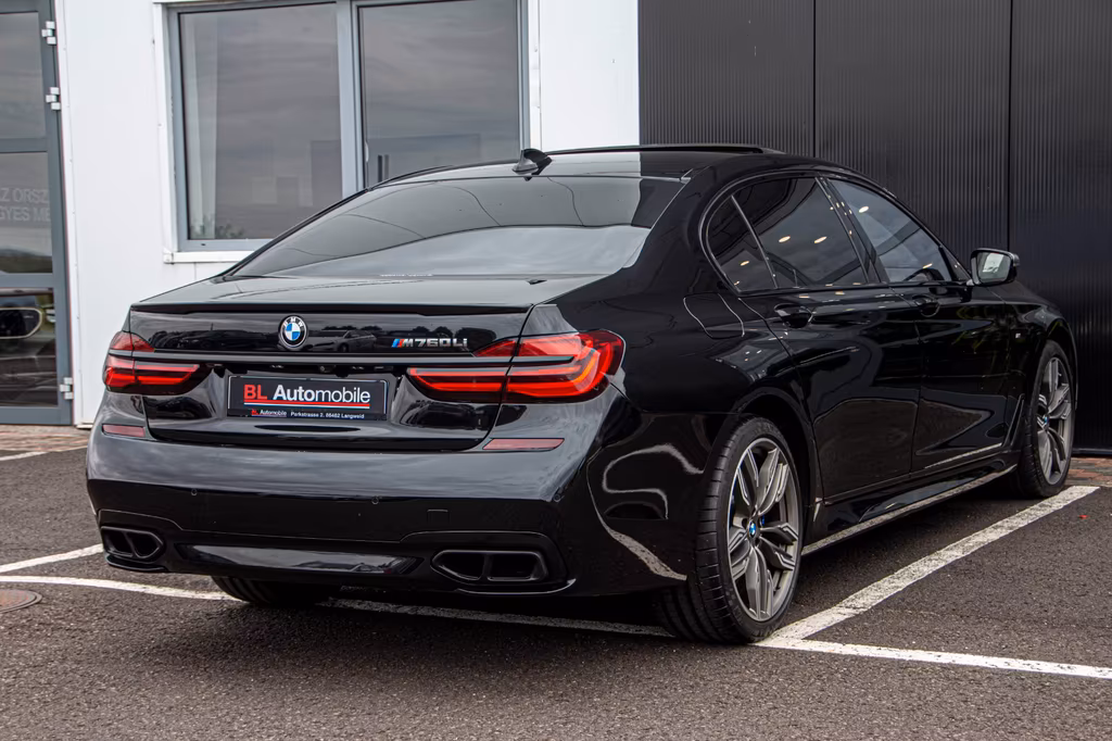 BMW M760