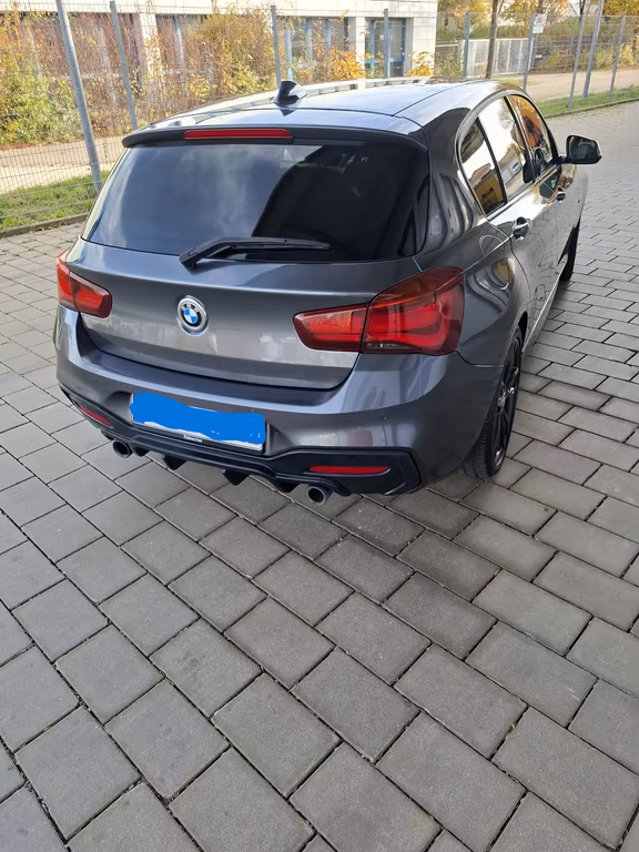 BMW M140i