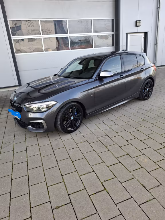 BMW M140i