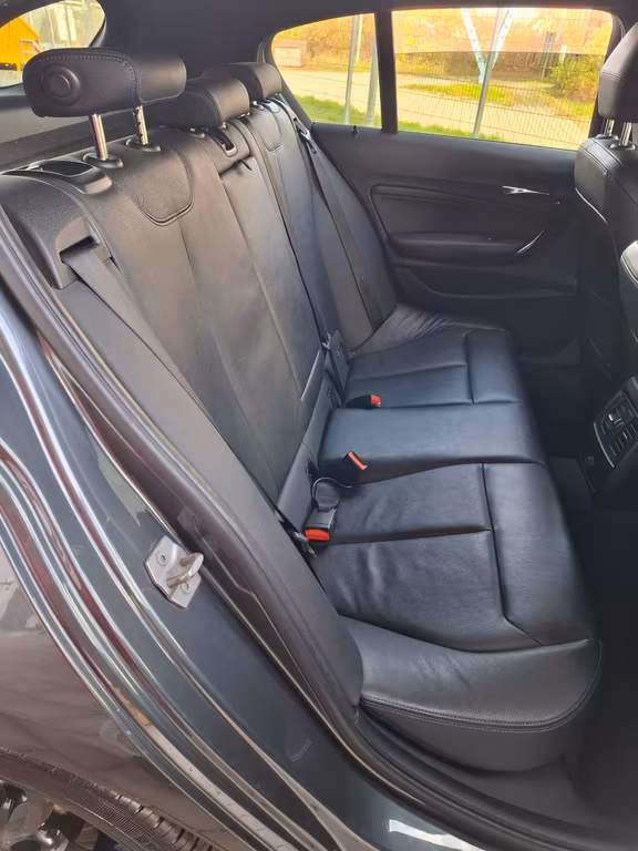 BMW M140i