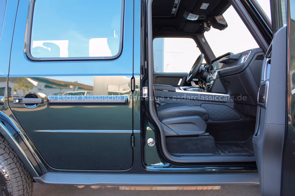 Mercedes-Benz G 500