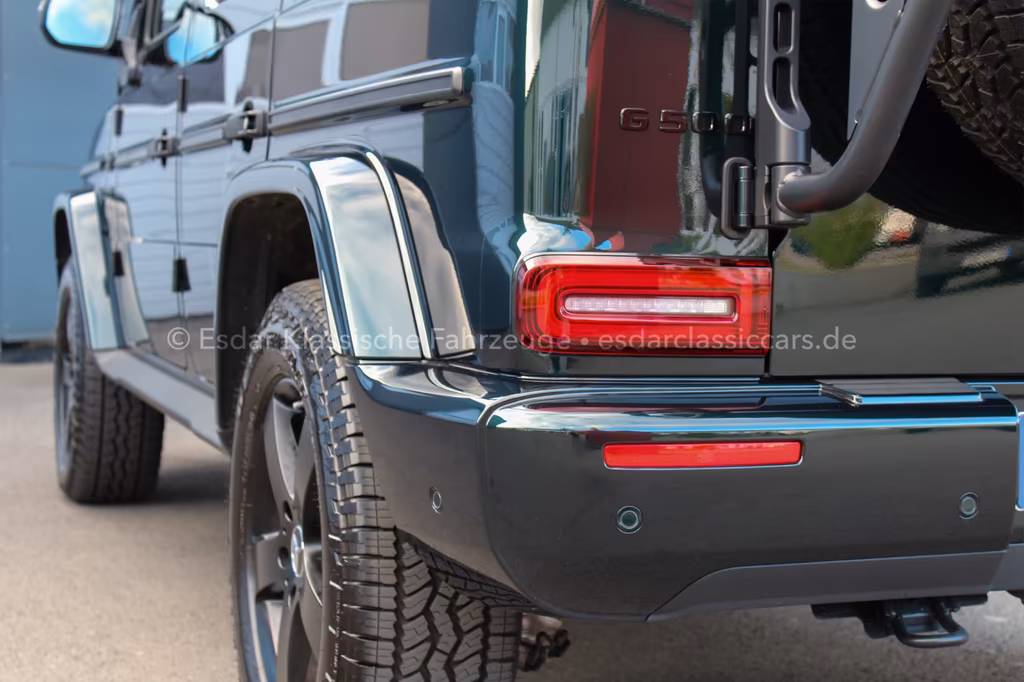 Mercedes-Benz G 500