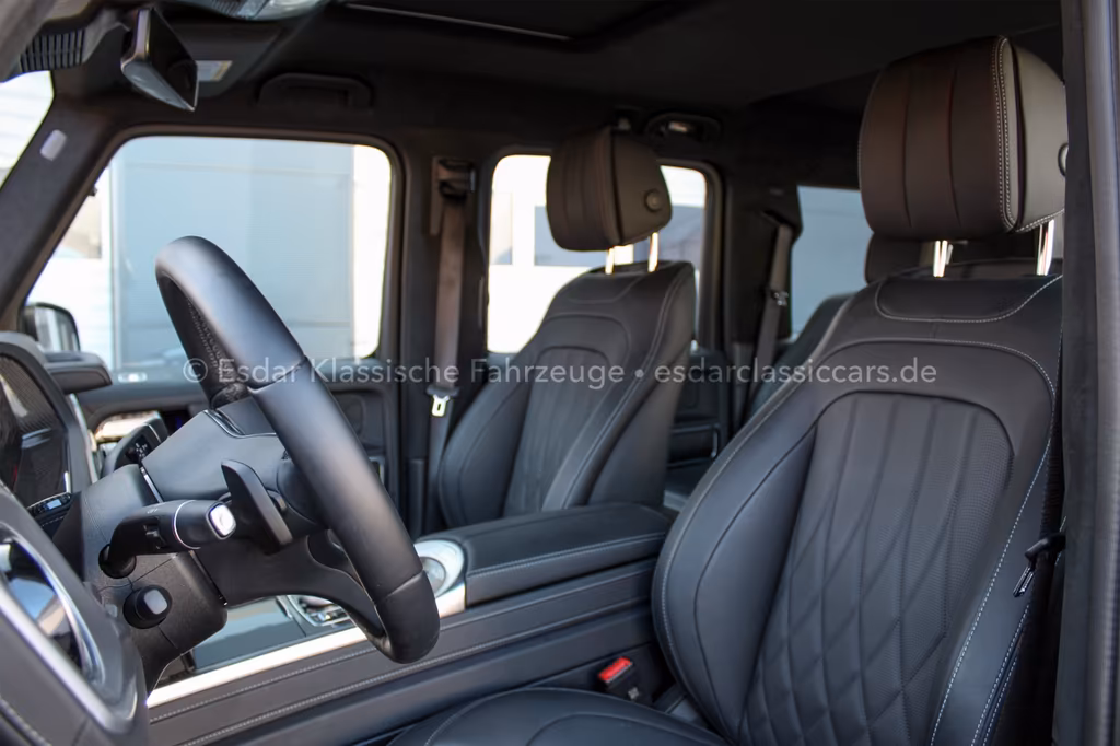 Mercedes-Benz G 500