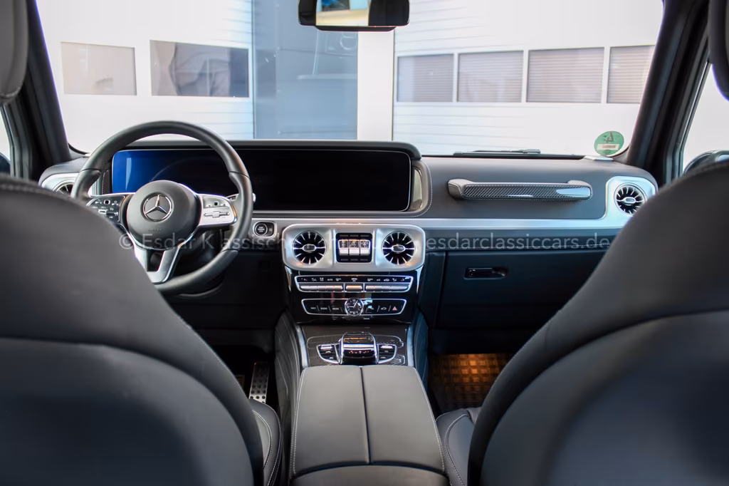 Mercedes-Benz G 500