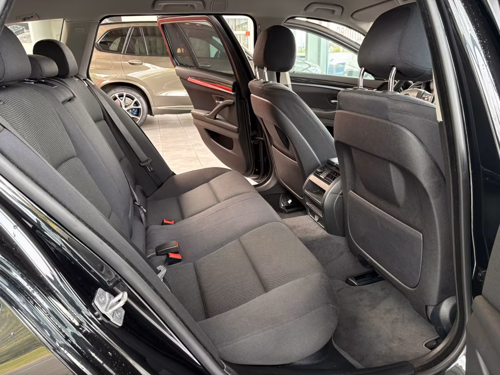 BMW 518