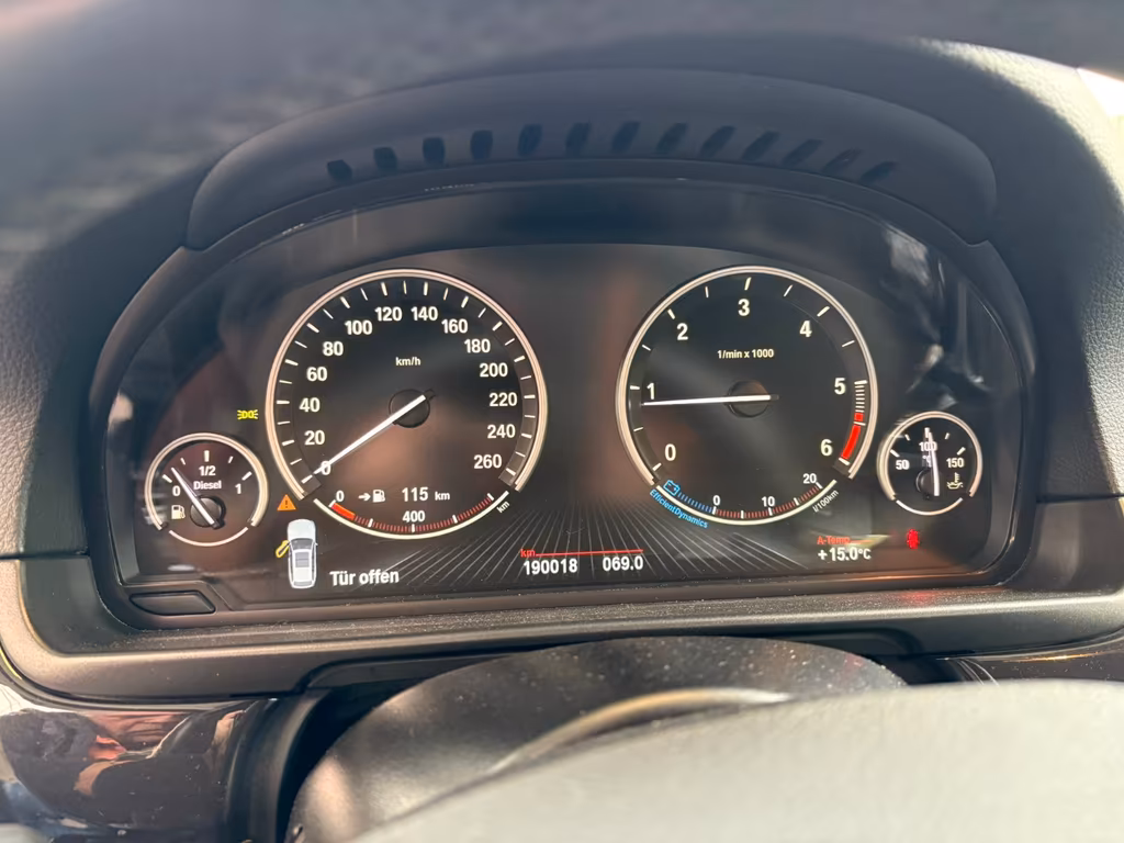 BMW 518