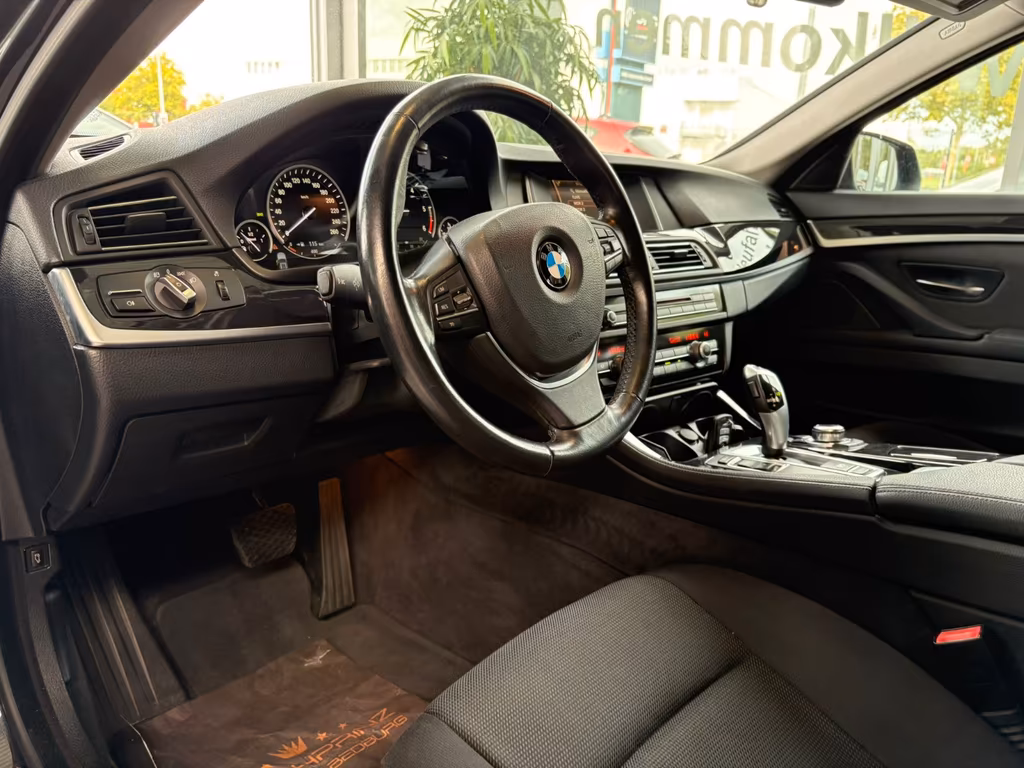 BMW 518