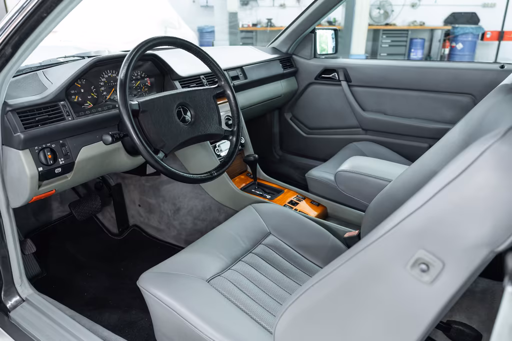 Mercedes-Benz CE 230