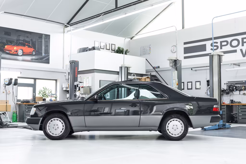 Mercedes-Benz CE 230