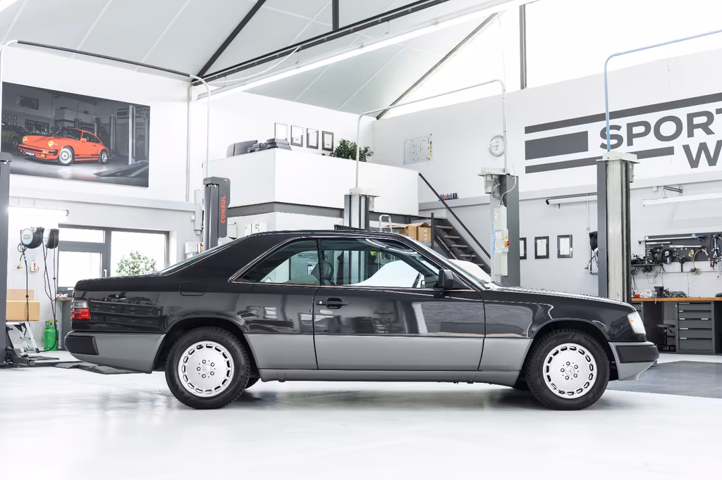 Mercedes-Benz CE 230