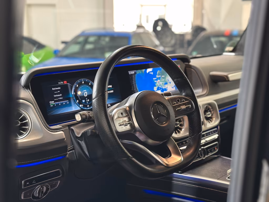 Mercedes-Benz G 400
