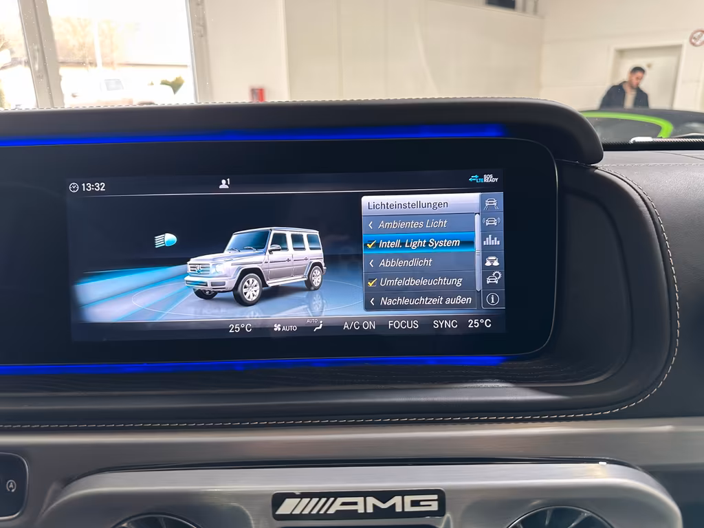 Mercedes-Benz G 400