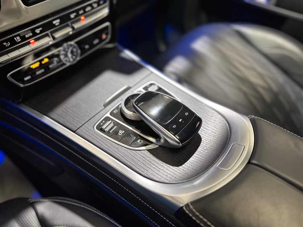 Mercedes-Benz G 400