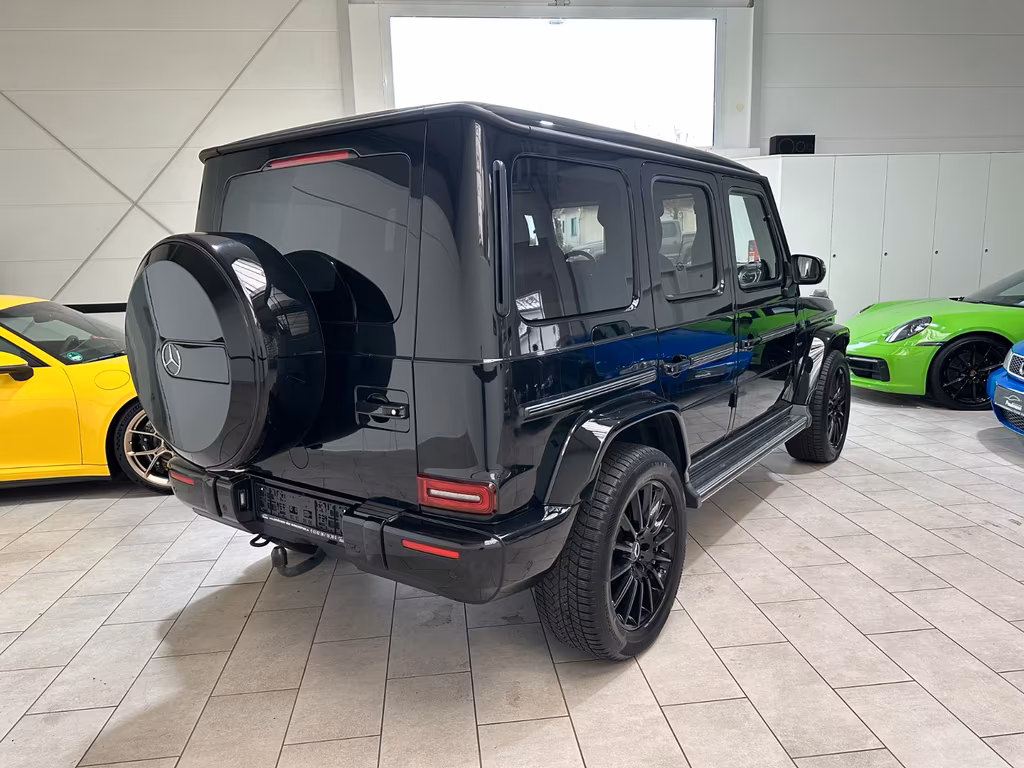 Mercedes-Benz G 400