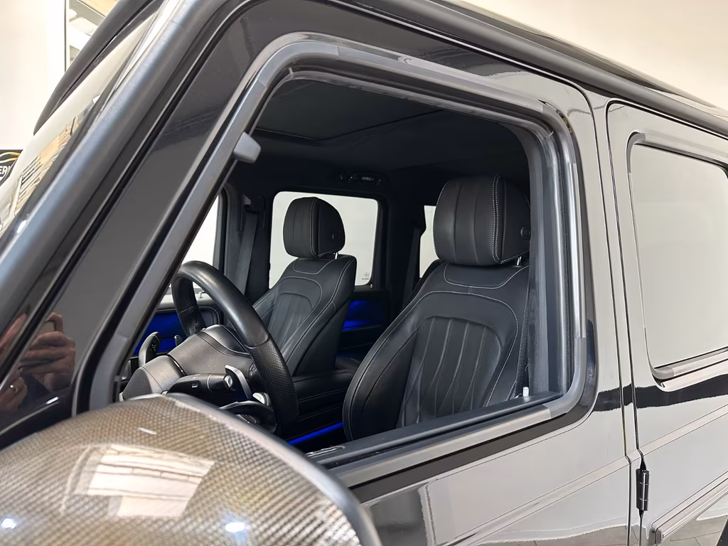 Mercedes-Benz G 400