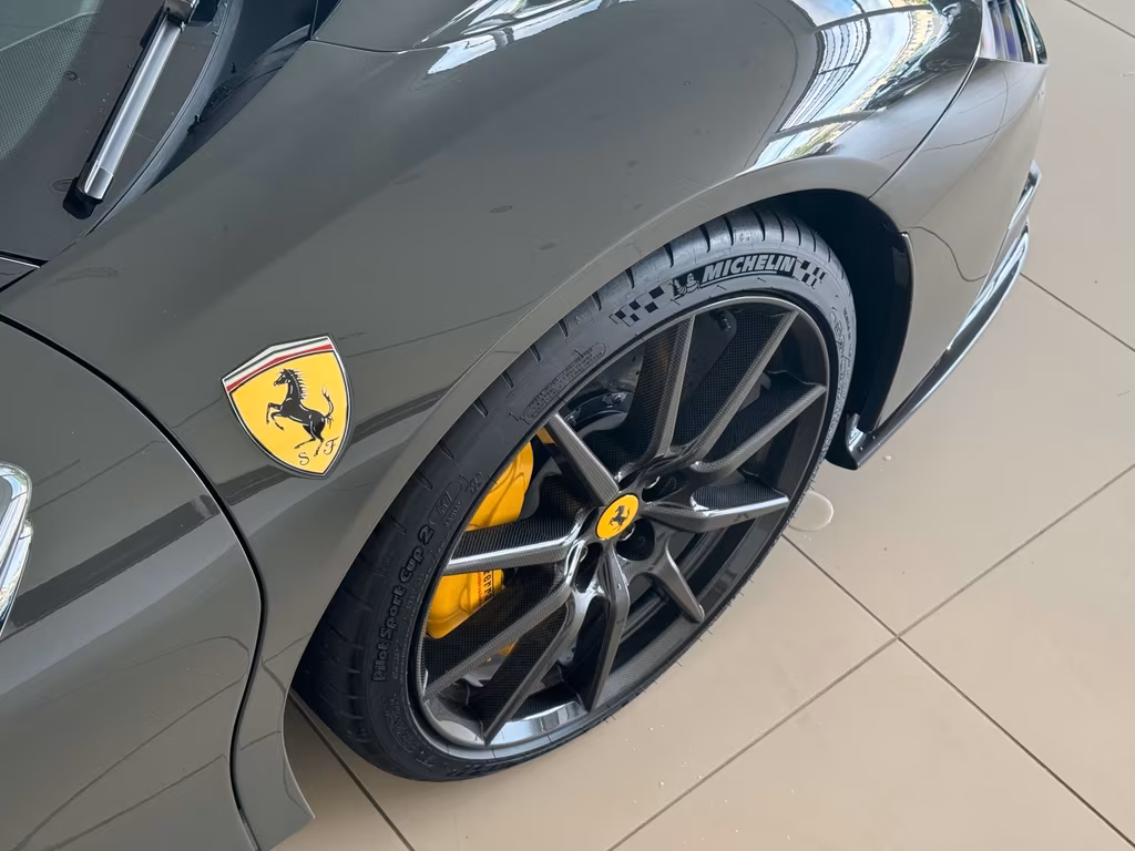 Ferrari SF90