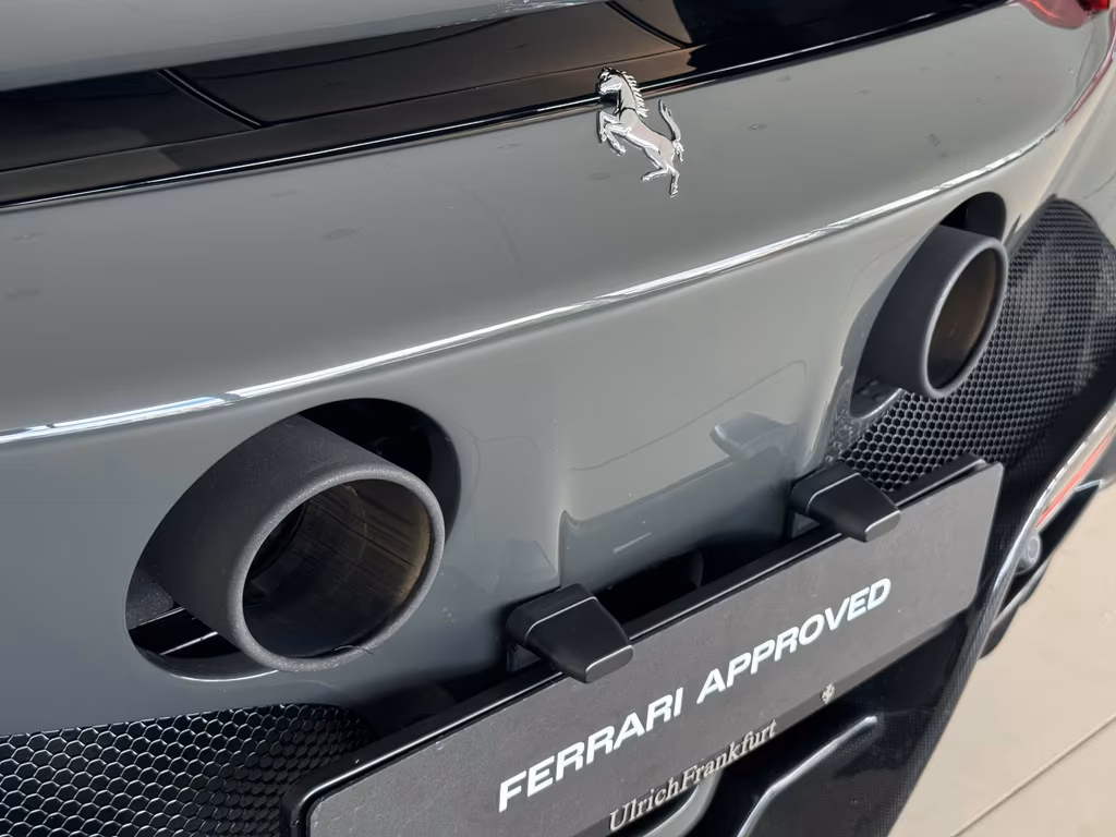 Ferrari SF90