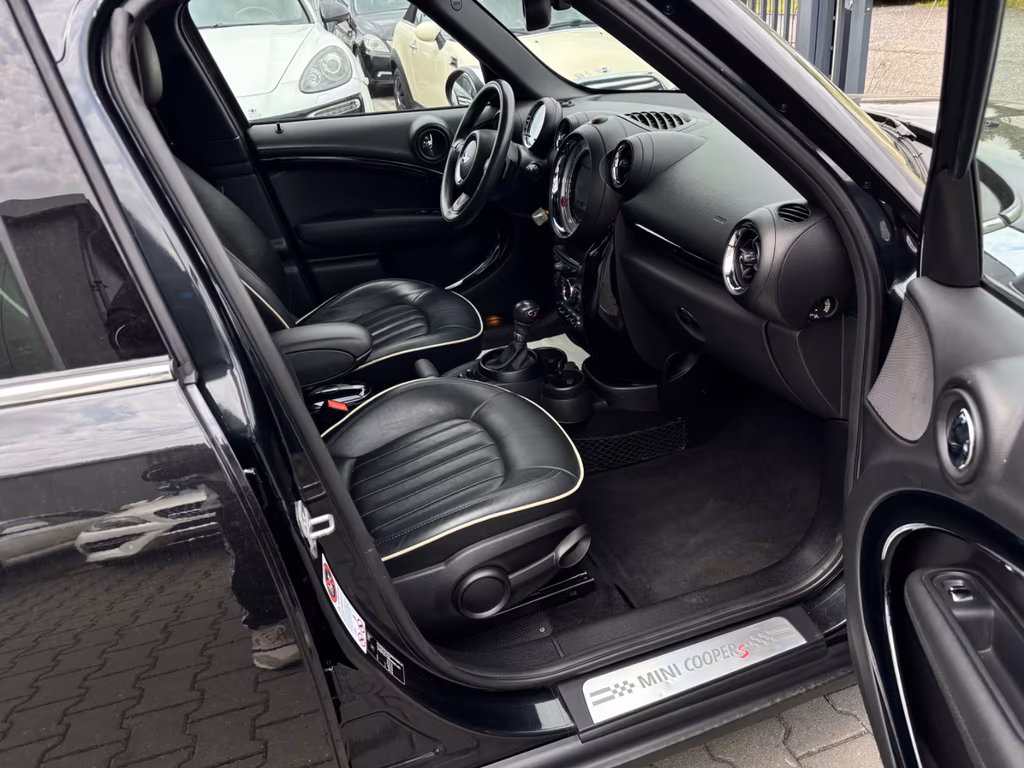 MINI Cooper SD