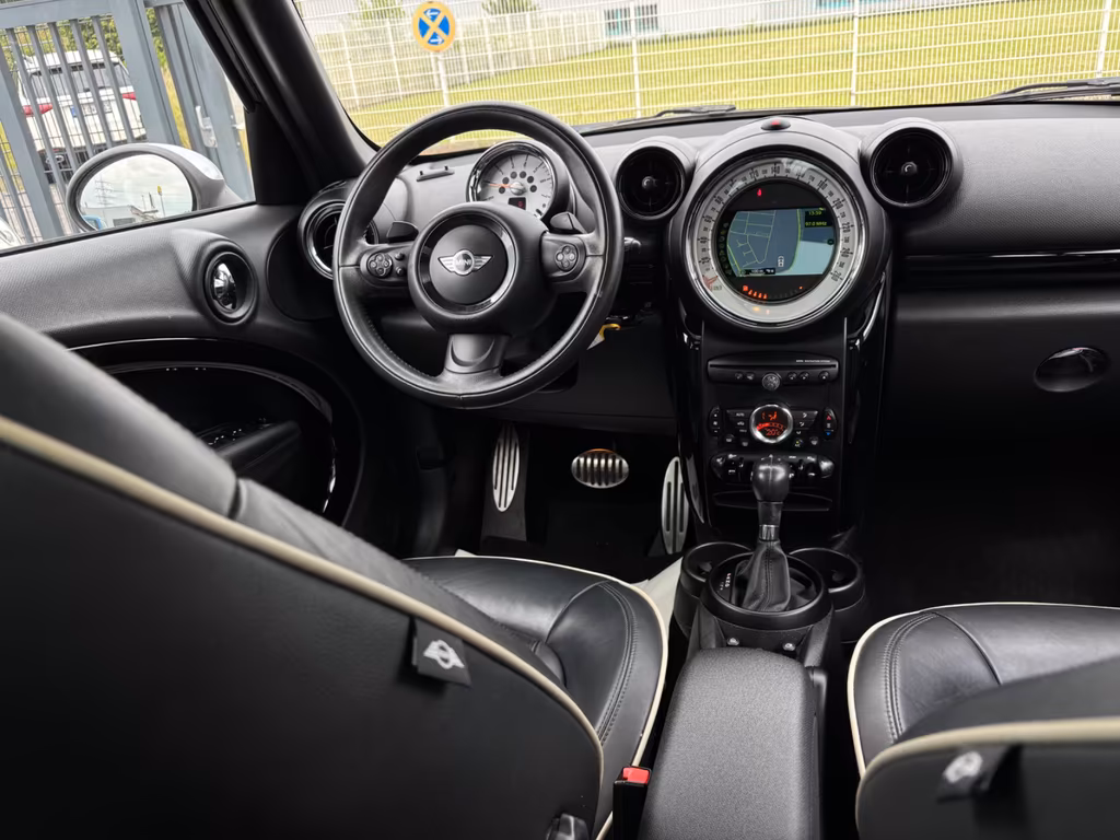 MINI Cooper SD