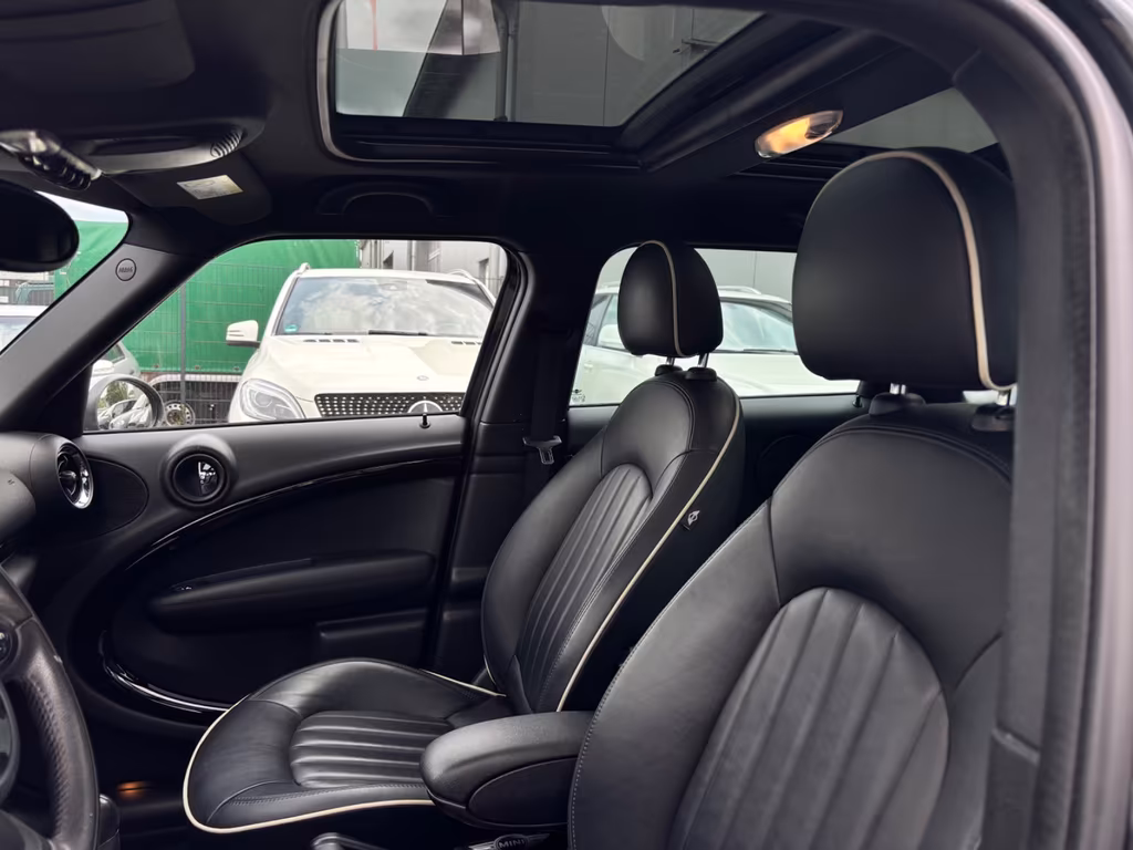 MINI Cooper SD