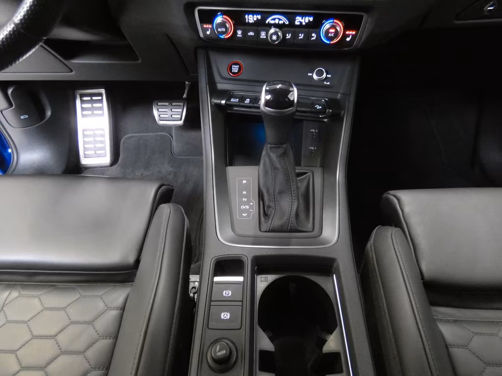 Audi RSQ3