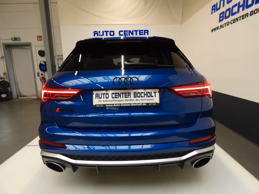 Audi RSQ3