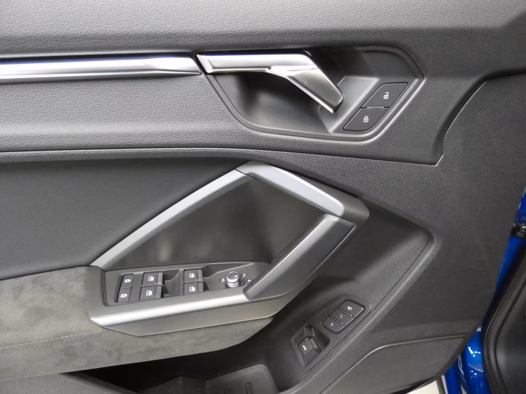 Audi RSQ3