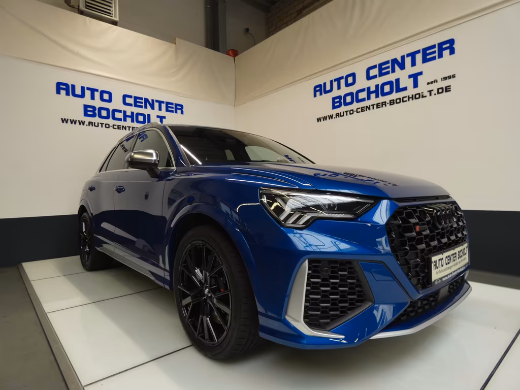Audi RSQ3