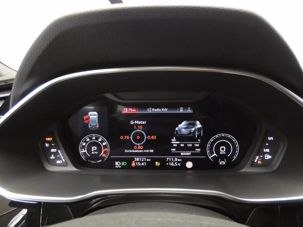 Audi RSQ3