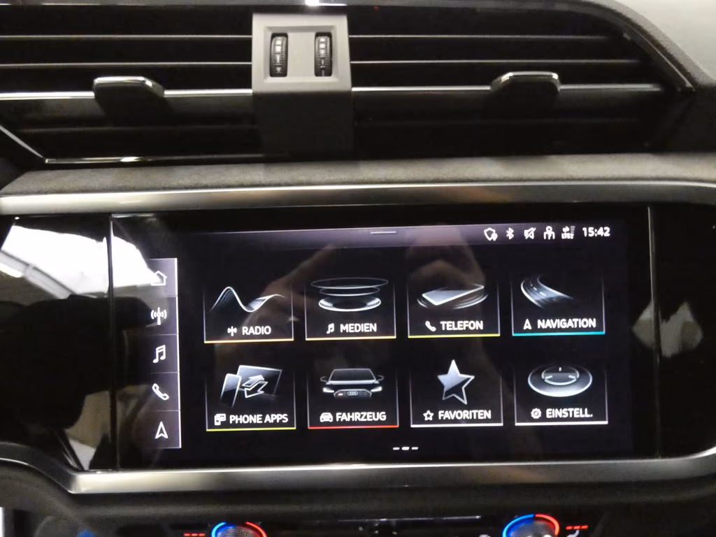 Audi RSQ3