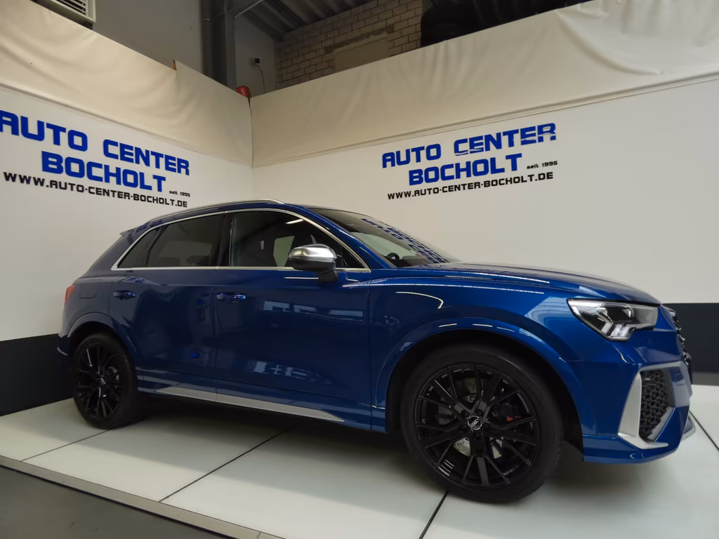 Audi RSQ3