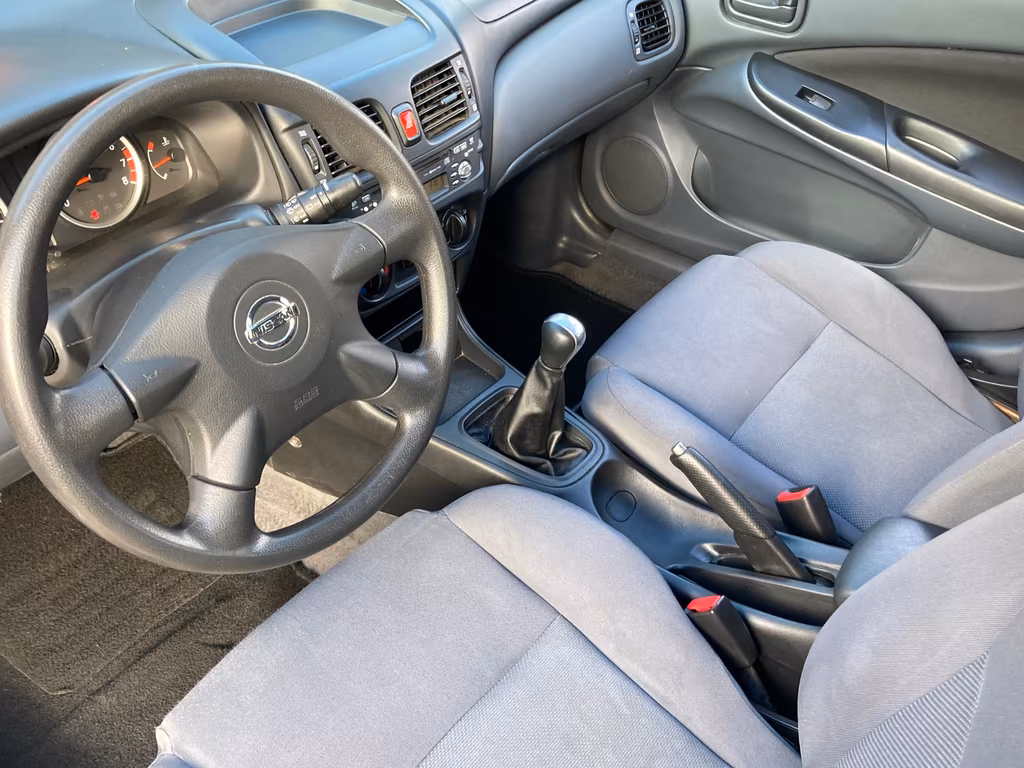 Nissan Almera