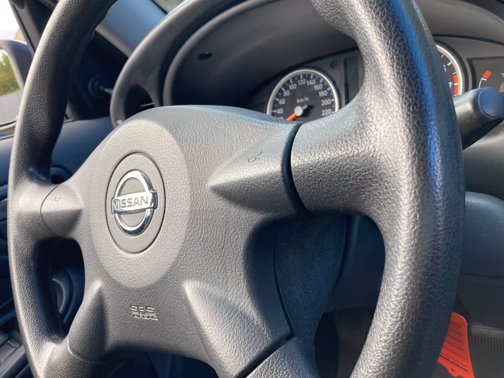 Nissan Almera