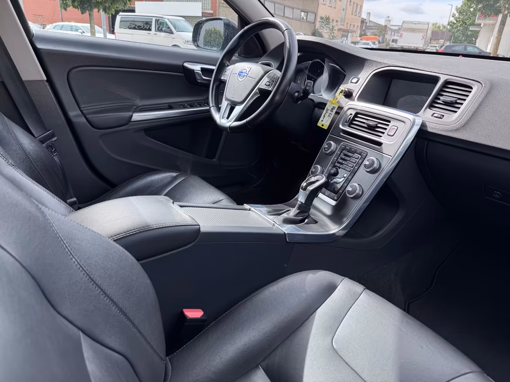 Volvo V60 Cross Country