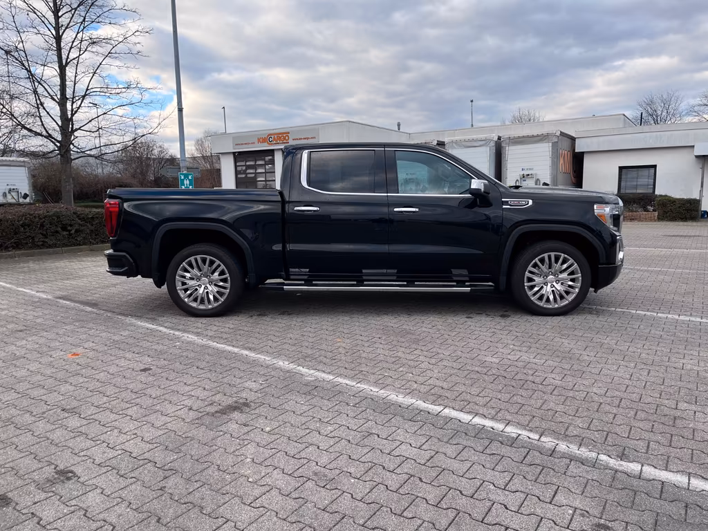 GMC Sierra