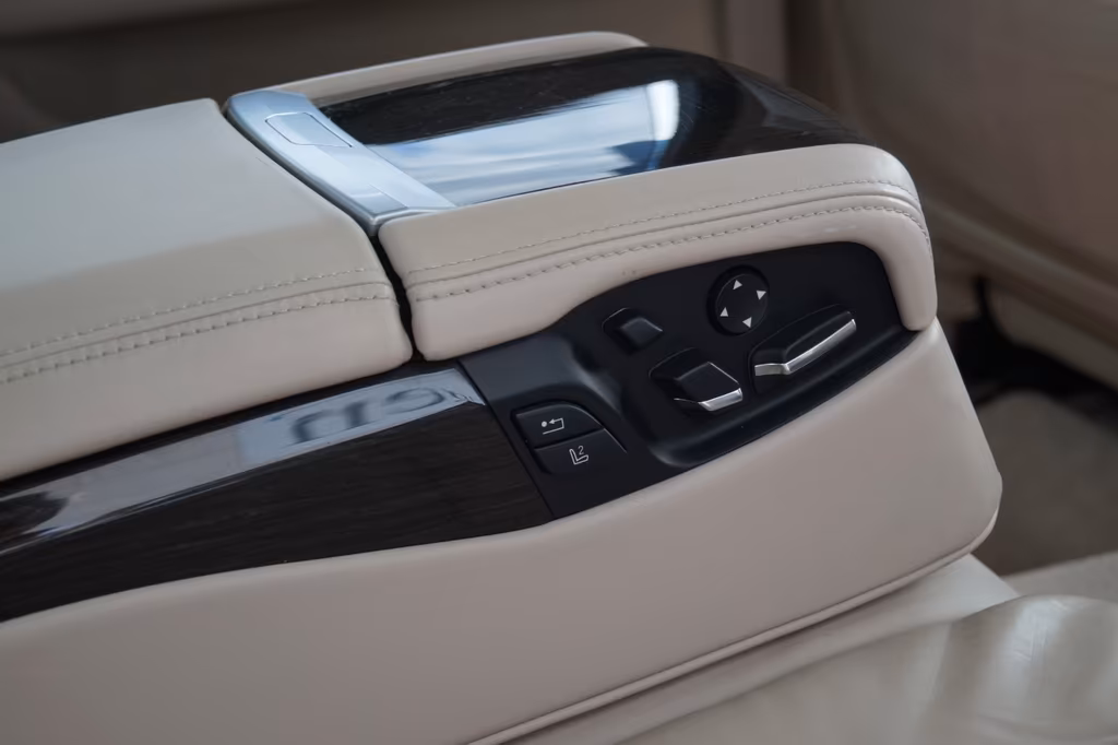 BMW 750