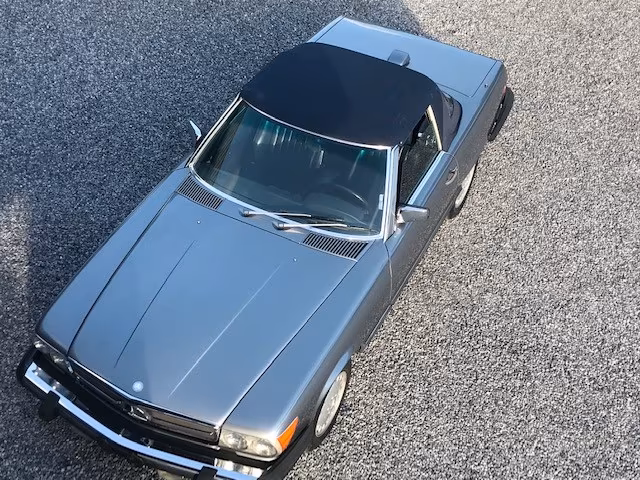 Mercedes-Benz SL 560