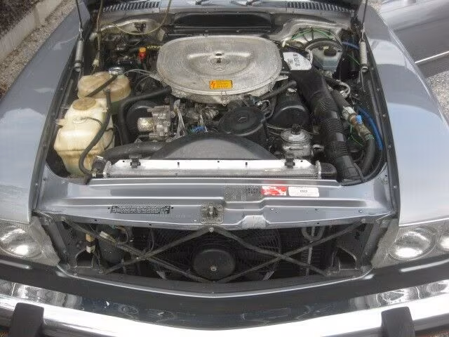 Mercedes-Benz SL 560
