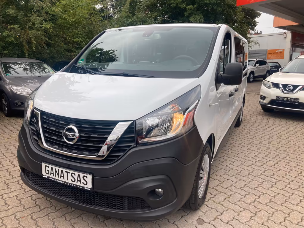 Nissan NV300