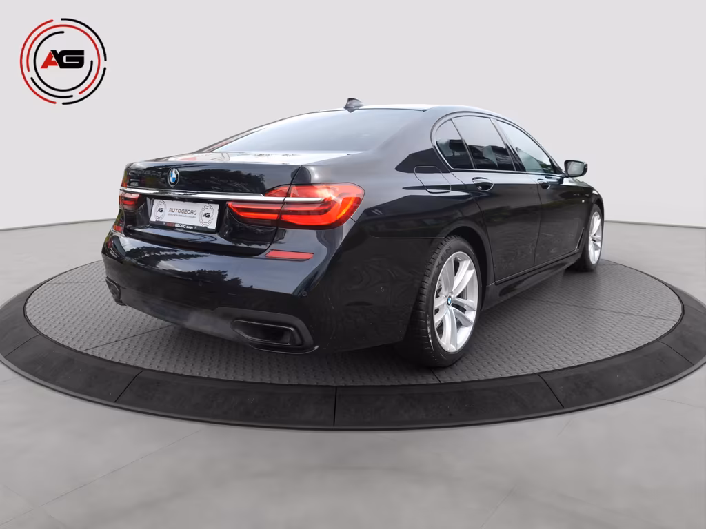 BMW 730