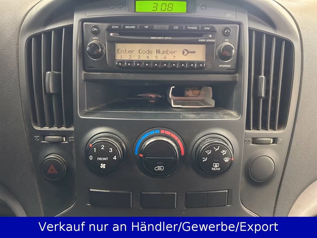 Hyundai H-1