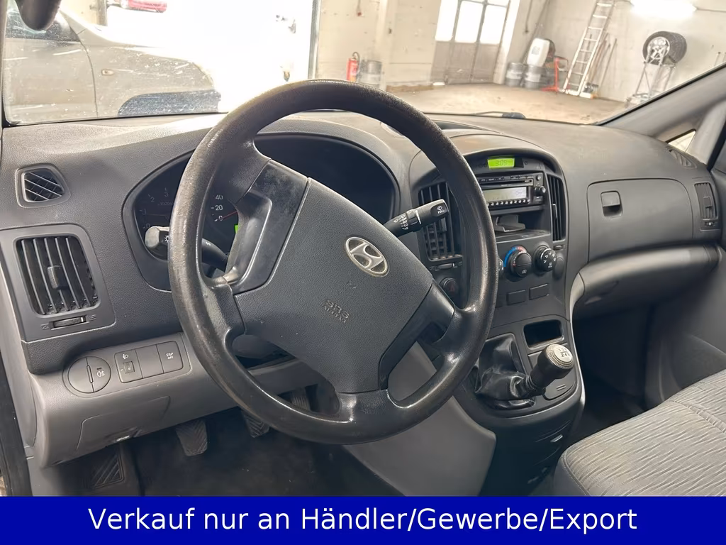 Hyundai H-1