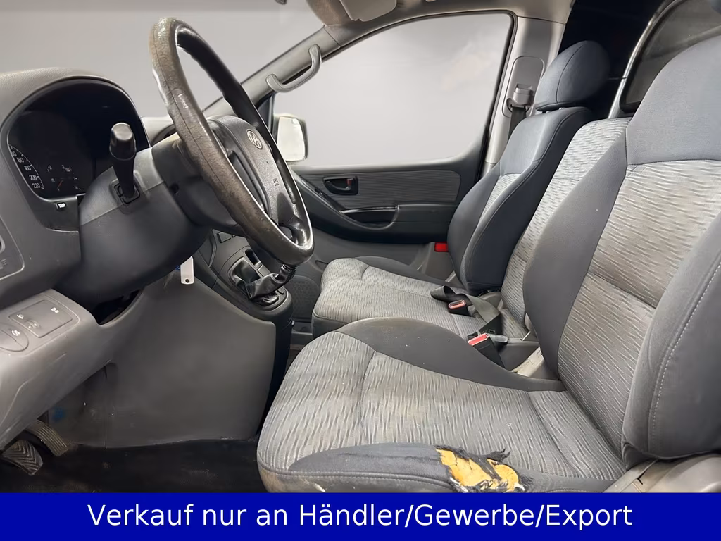 Hyundai H-1